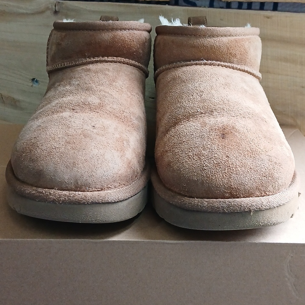 UGG Classic Ultra Mini Platform Boots Size 9 - Picture 3 of 10